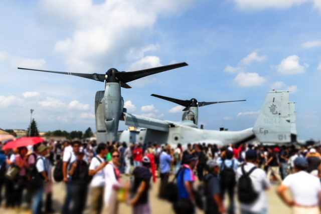 横田基地友好祭14 話題のオスプレイ初登場 大盛況のフレンドシップディ ヲポレポ